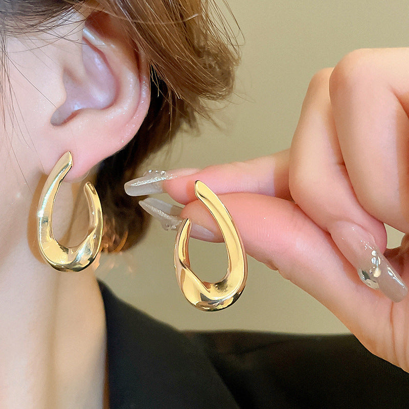 Women's Needle Metallic Pleated Round Geometric Bean-shaped Fashionable Fashion Stud Earrings