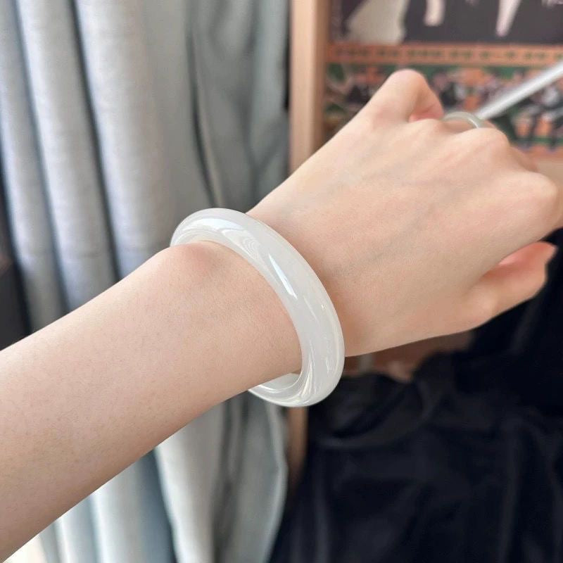 Thin Round Beauty Don't Know Spring Green Natural Bracelets