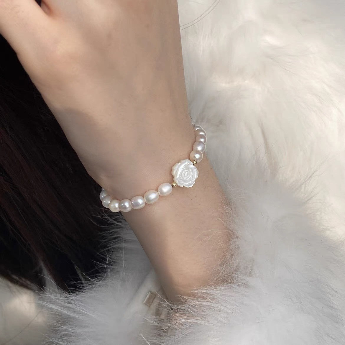 Women's Exquisite Sterling Sier Snake Bones Chain Ball Stitching Asymmetric Light Bracelet