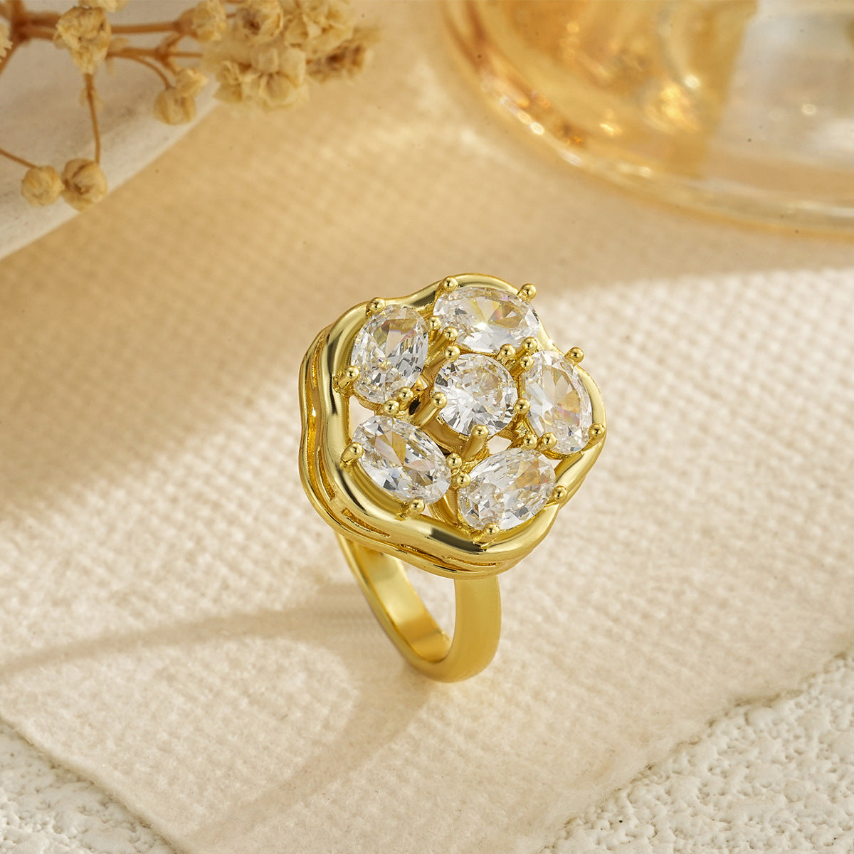 Women's Decompression Spinning Gold-plated Flash Niche High Sense Zircon Rings