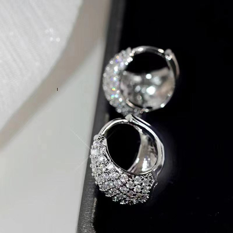Women's Fashion Shiny Diamond Water Drop Ear Clip Light Luxury Earrings