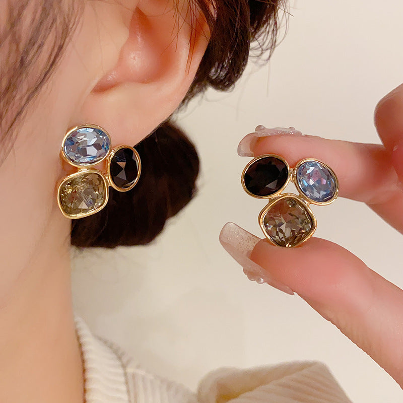 Simple Temperament Fashion Light Luxury High-grade Exquisite Color Geometric Zircon Stud Earrings