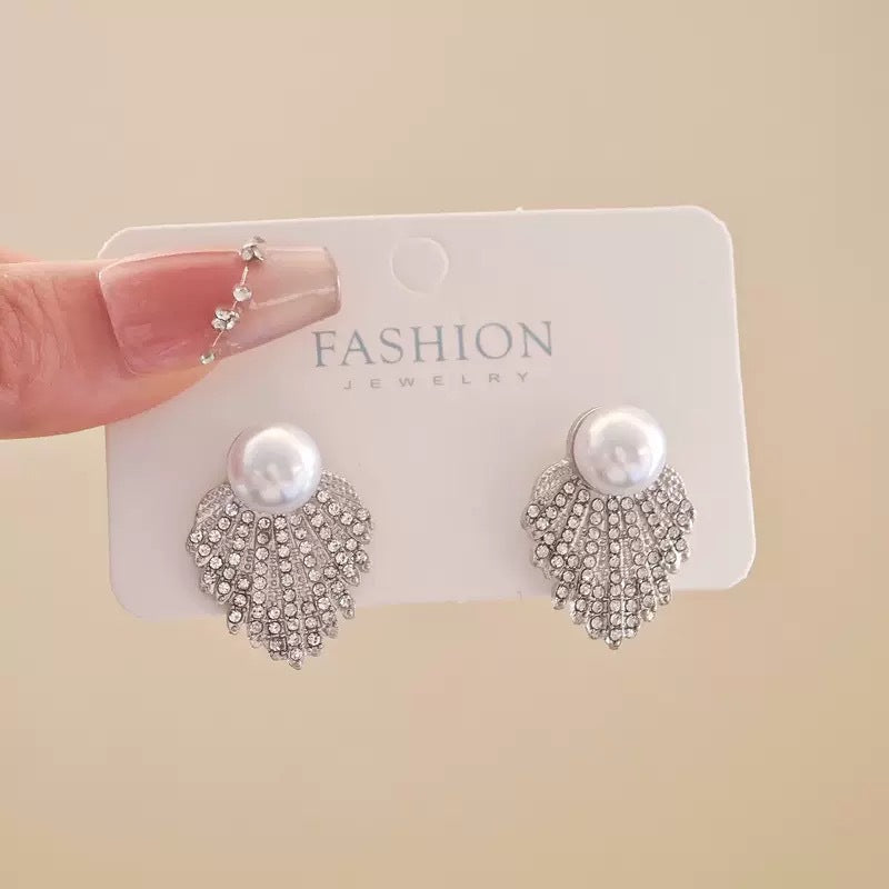 Women's Low Price Light Luxury Premium Temperamental Pearl Eardrops Rings