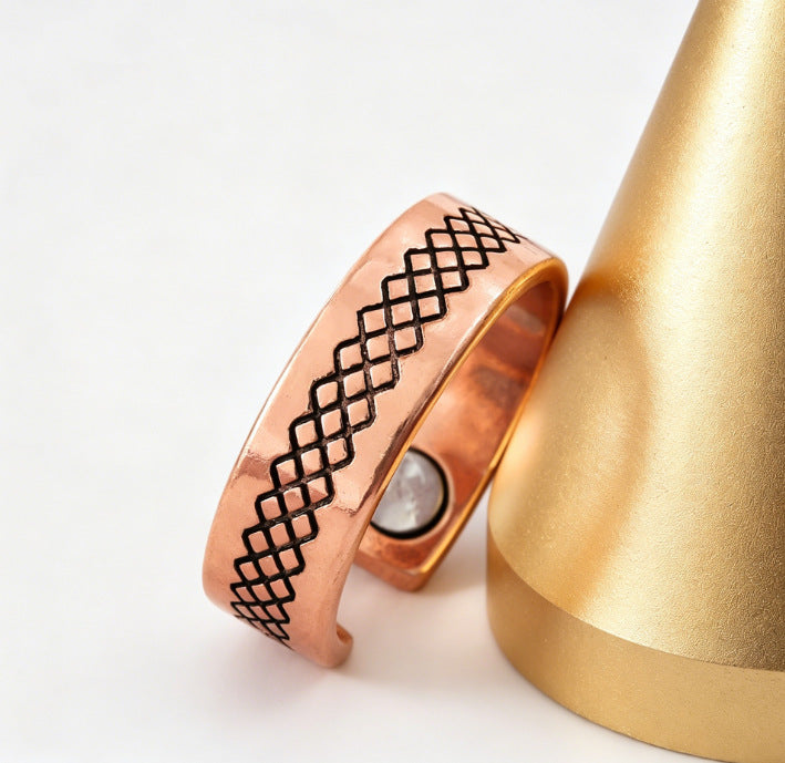 Bronze Creative Pattern Magnet Retro Fashion High Sense Ring