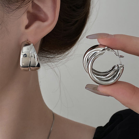 Women's Metallic Simple Fashion Design Sense Exaggerated Earrings