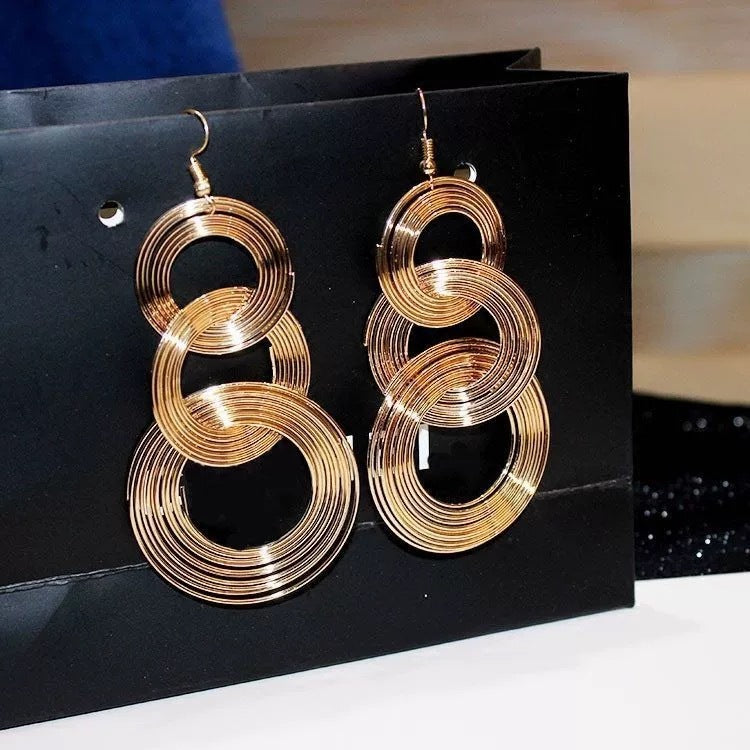 Women's Hollow Geometry Round Winding Exaggerated Niche Unique Earrings