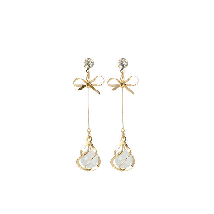 Women's Stylish Sier Pin Eardrops High-grade Temperament Earrings