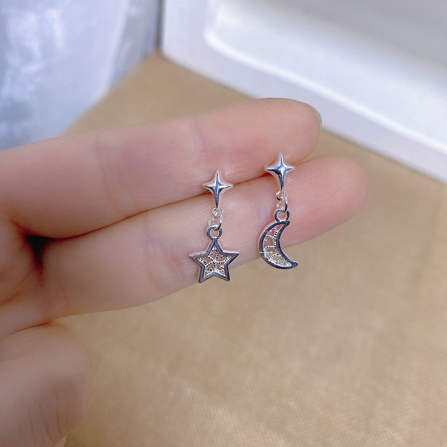 Simple Individually Packaged Exquisite Sier Bow Stud Earrings