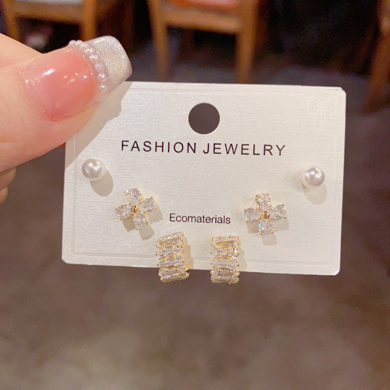 Women's French Entry Lux Pearl Zircon Arc Earrings