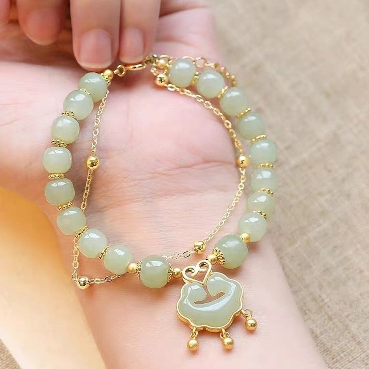 Lock Female Design Mild Luxury Retro Gift Bracelet