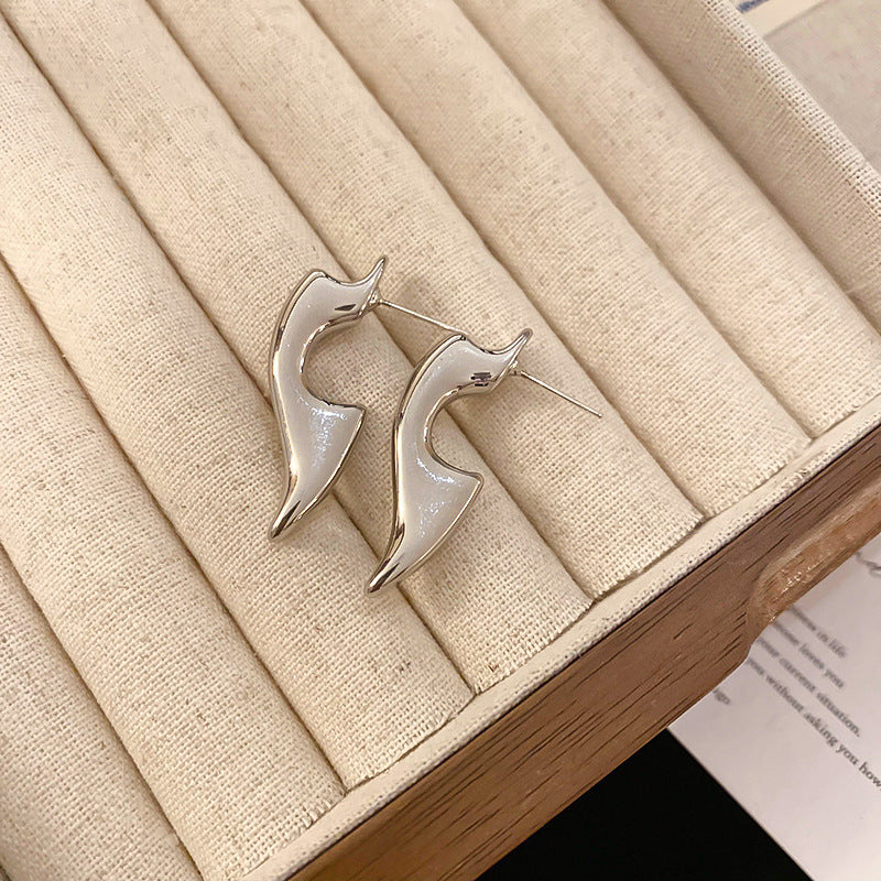 Women's Needle Metallic Pleated Round Geometric Bean-shaped Fashionable Fashion Stud Earrings