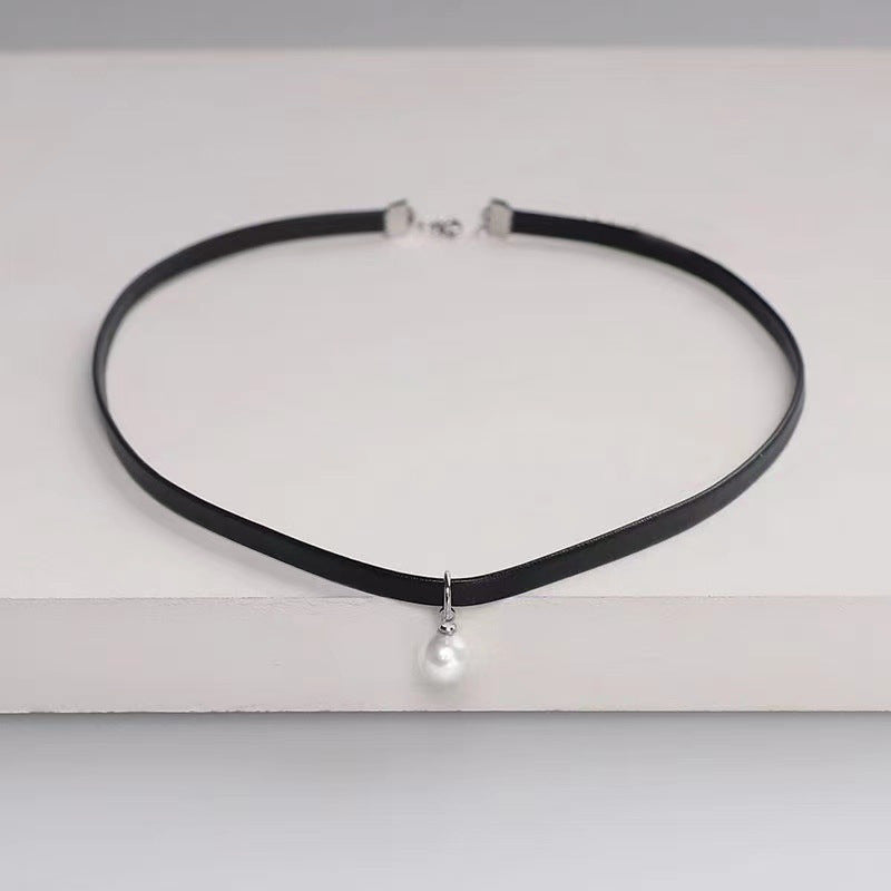 Pearl Leather String Clavicle Chain Female Collar