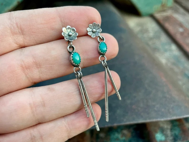 Fashionable Simple Geometric Turquoise Square Tassel Rings