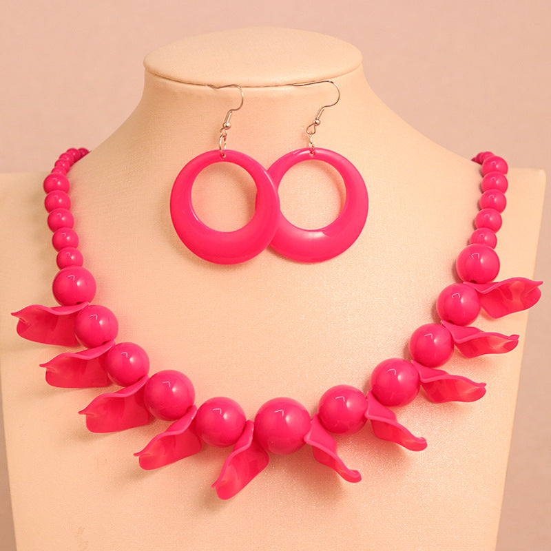 Women's Beaded Petal High Profile Retro Set Necklaces