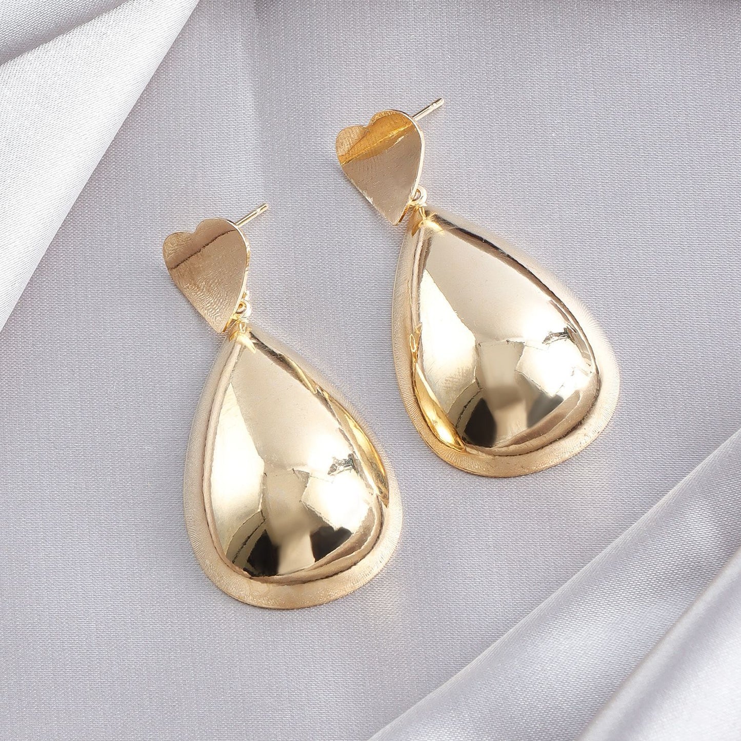 Women's Heart Water Drops Metal Fashion Exaggerated Earrings