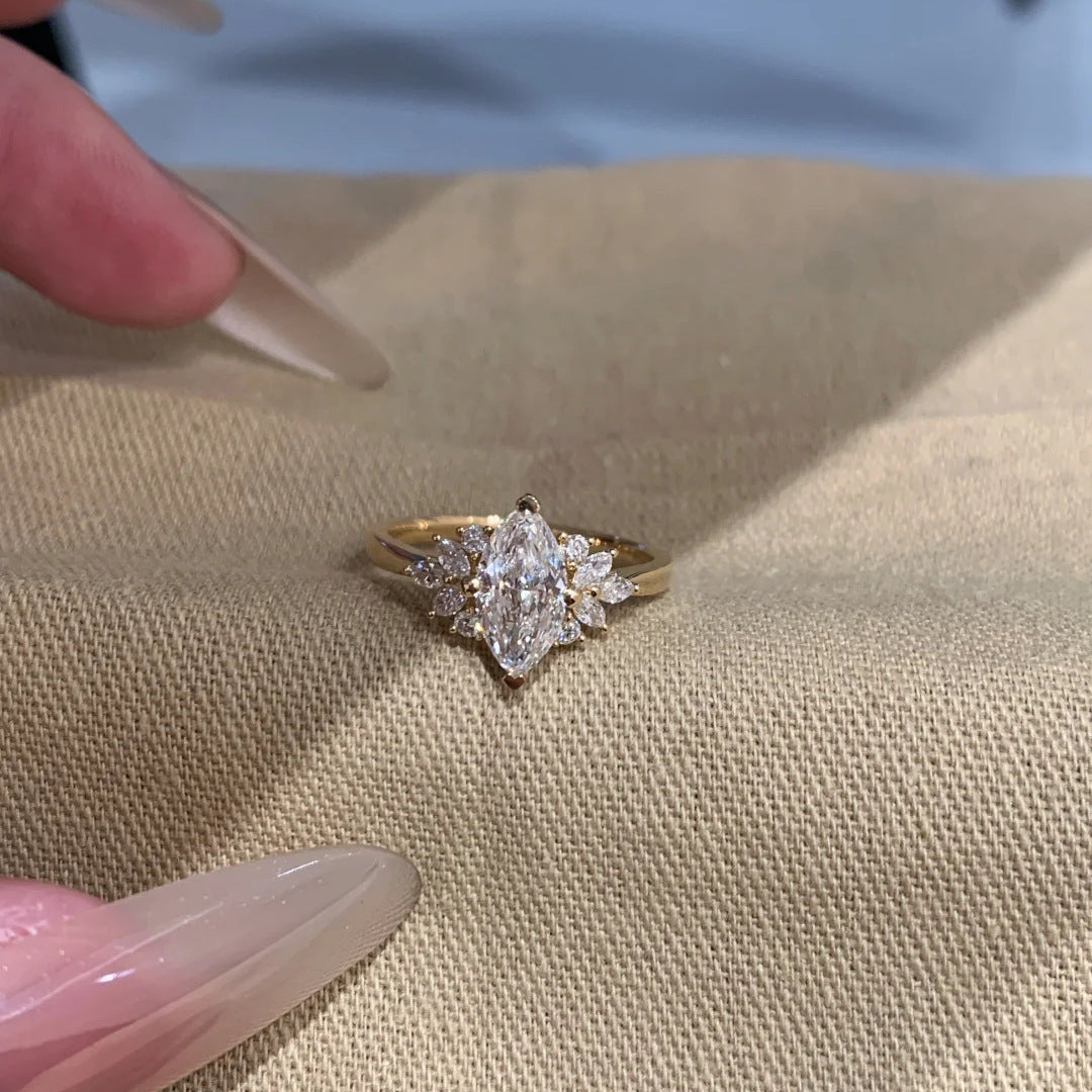 Women's Angel Eyes Light Luxury Versatile For Daily Floating Sparking Zirconium Ring