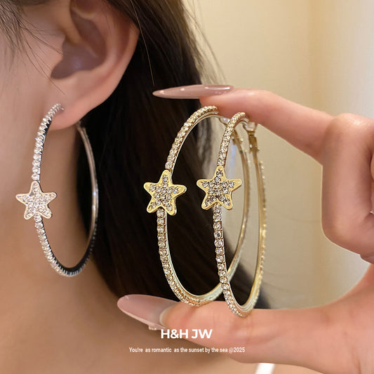 Women's Round Ear Simple Fashion Exquisite Versatile Light Earrings