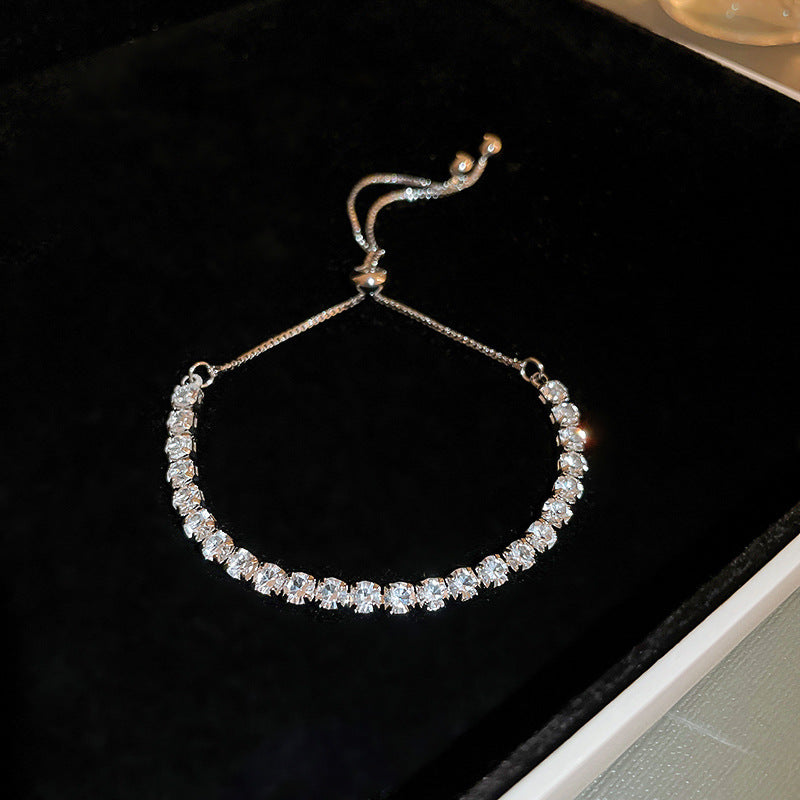 Women's Korean Geometric Round Zircon Light Luxury High-grade Stylish Simple Bracelets