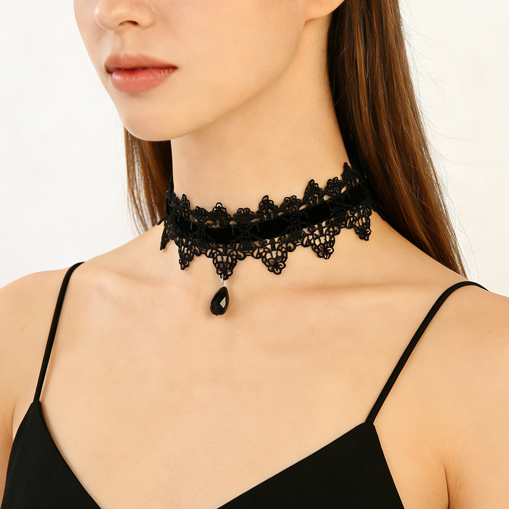 Sweet Lace Bow Dark Series Cool Hot Clavicle Chain Collar