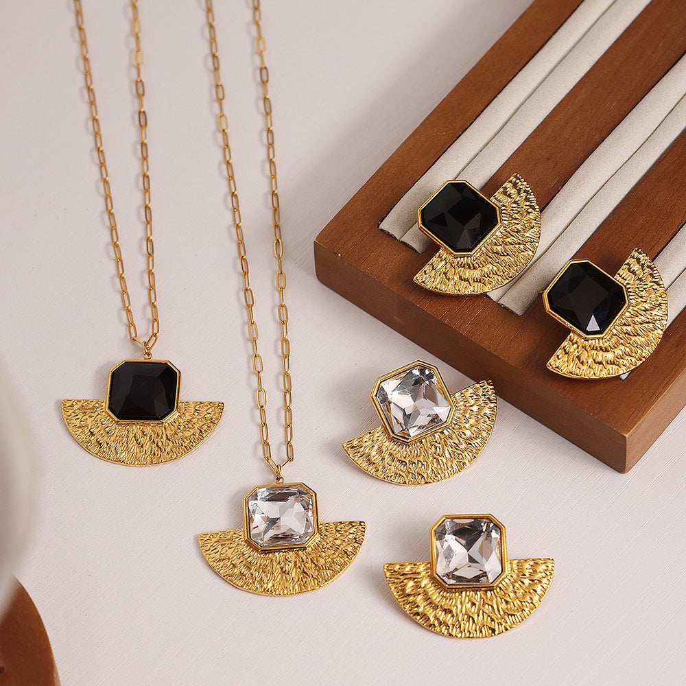 Niche Personality Pleated Texture Fan Shape Inlaid Acrylic Design Necklaces