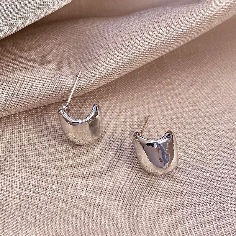 Temperament Niche Ear Jewelry Light Luxury Earrings
