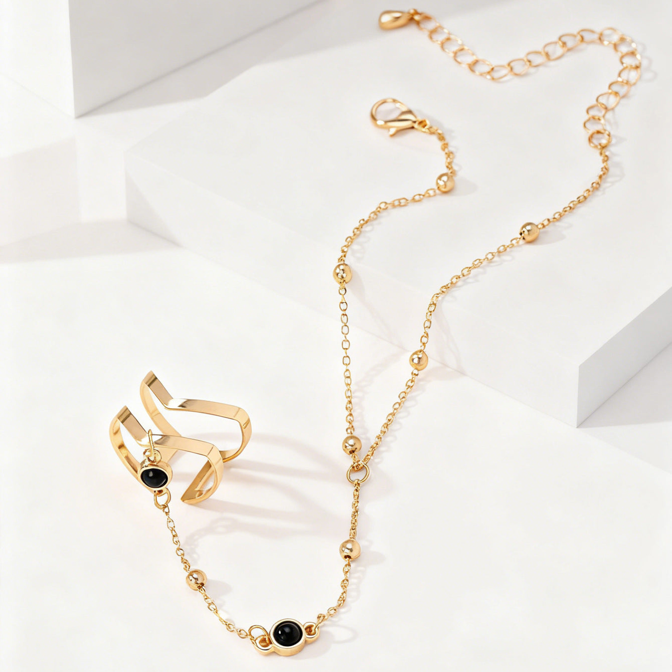 Elegant Chain Integrated Double V Golden Rings