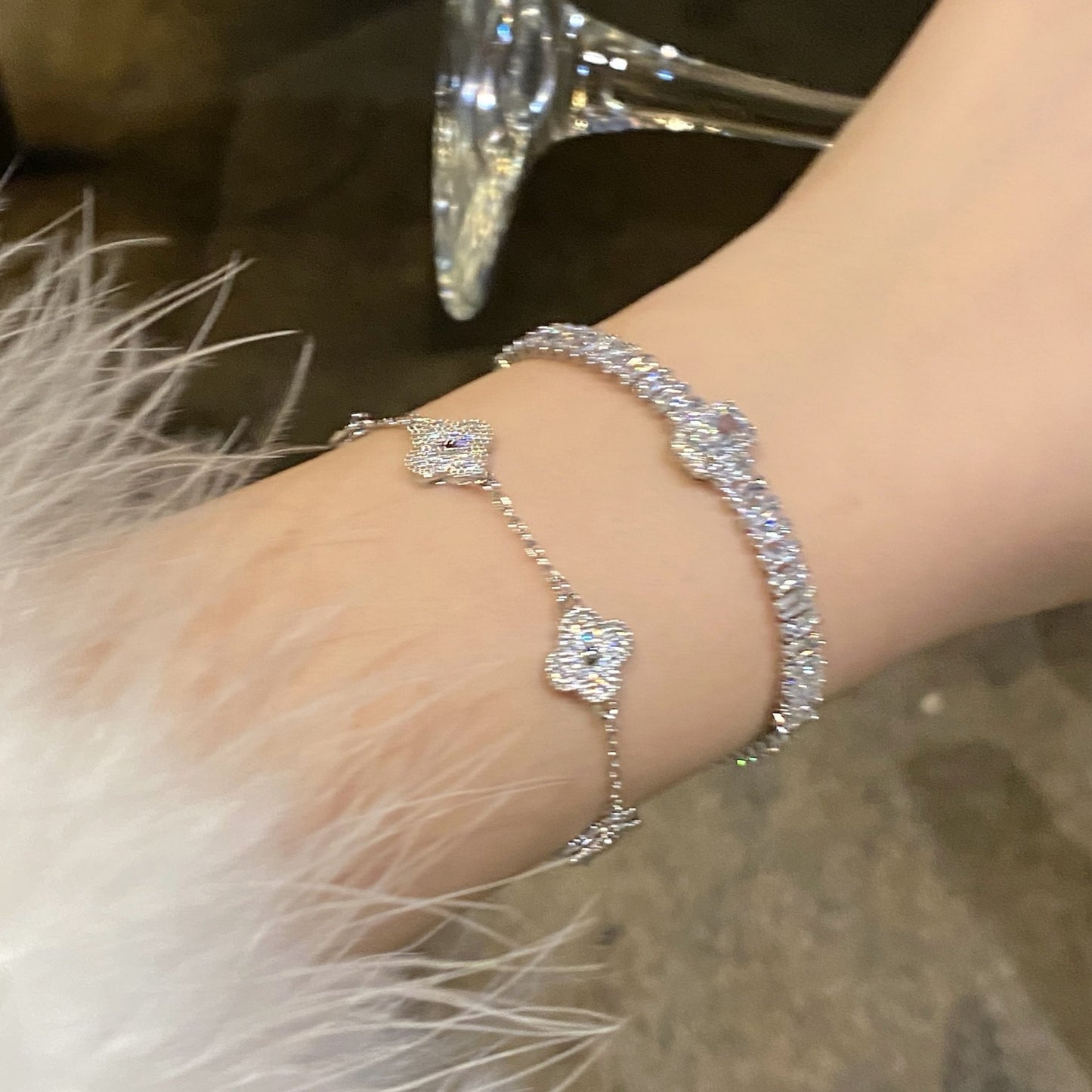 Women's French Style Refined Zircon Flower High-grade Light Luxury Niche Personality Bracelet