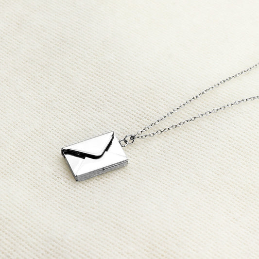 Women's Envelope Fashion Personalized Clavicle Chain Text Necklaces