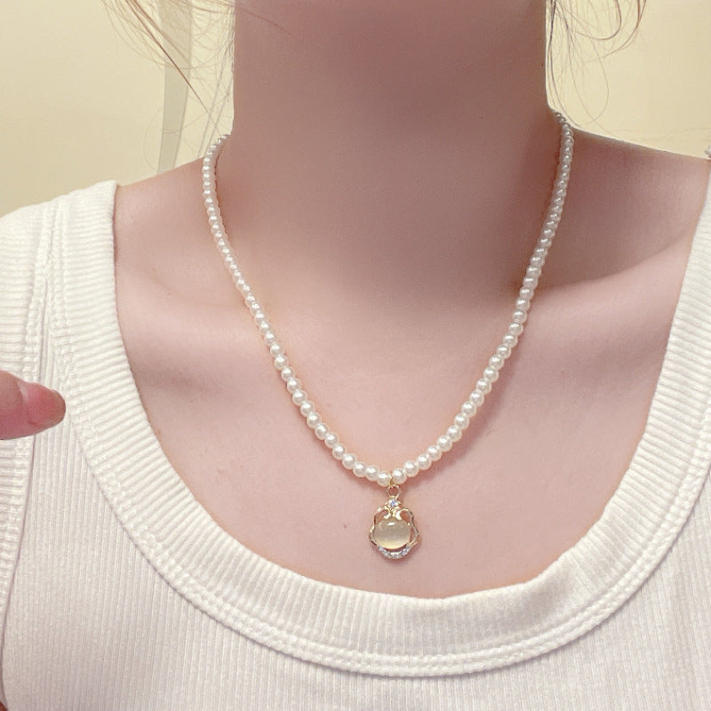 Pearl Small Beads Female Heart Clavicle Necklaces