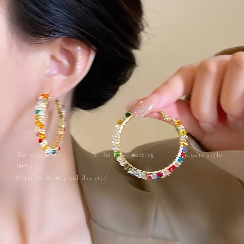 Style Hot Simple Eardrop Round Face Earrings