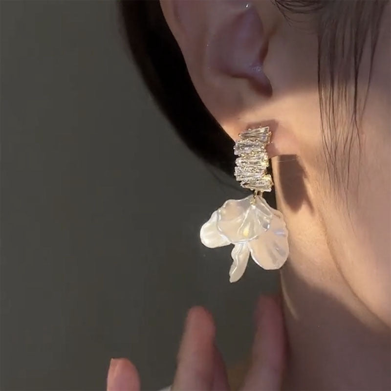 Tassel Shell Flower Niche Design Light Rings