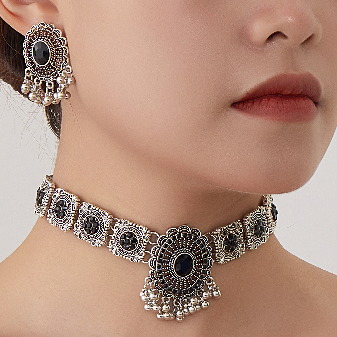 Indian Style Drop-shaped Diamond Beads String Jewelry Set