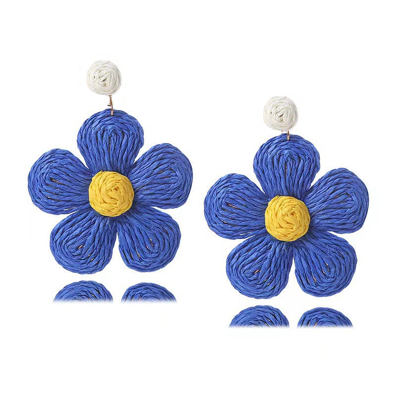 Attractive Raffia Flower Fashion Petals Hand-woven Stud Earrings