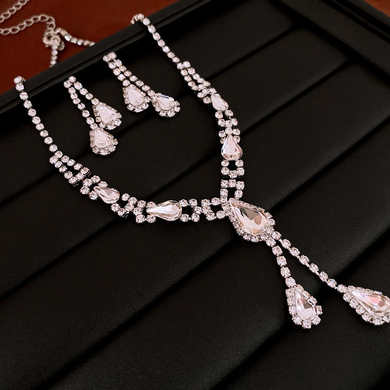 Diamond Geometric Suite Light Luxury Clavicle Jewelry Set