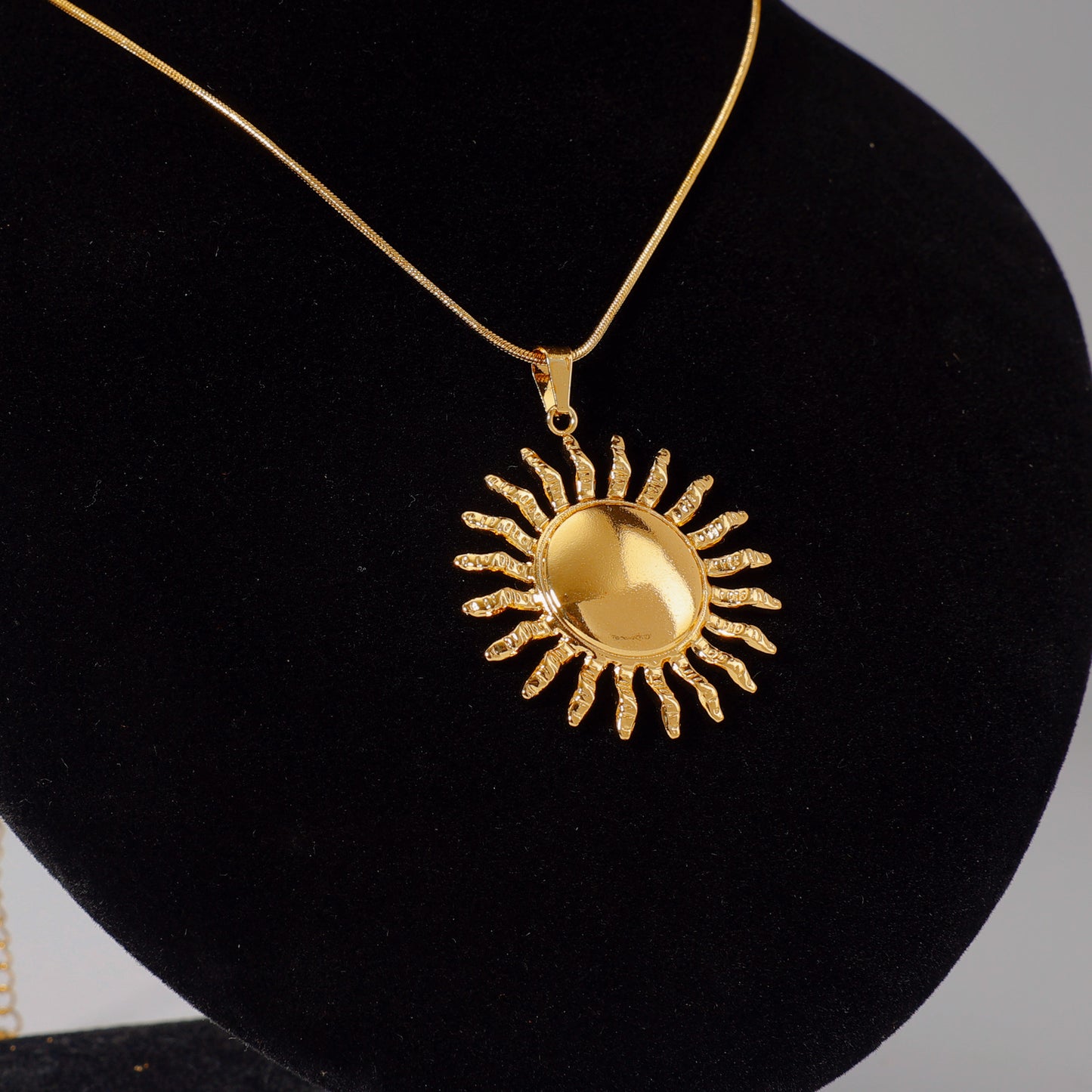 Titanium Steel Stainless Fashion Simple Light Luxury Gold Pendants