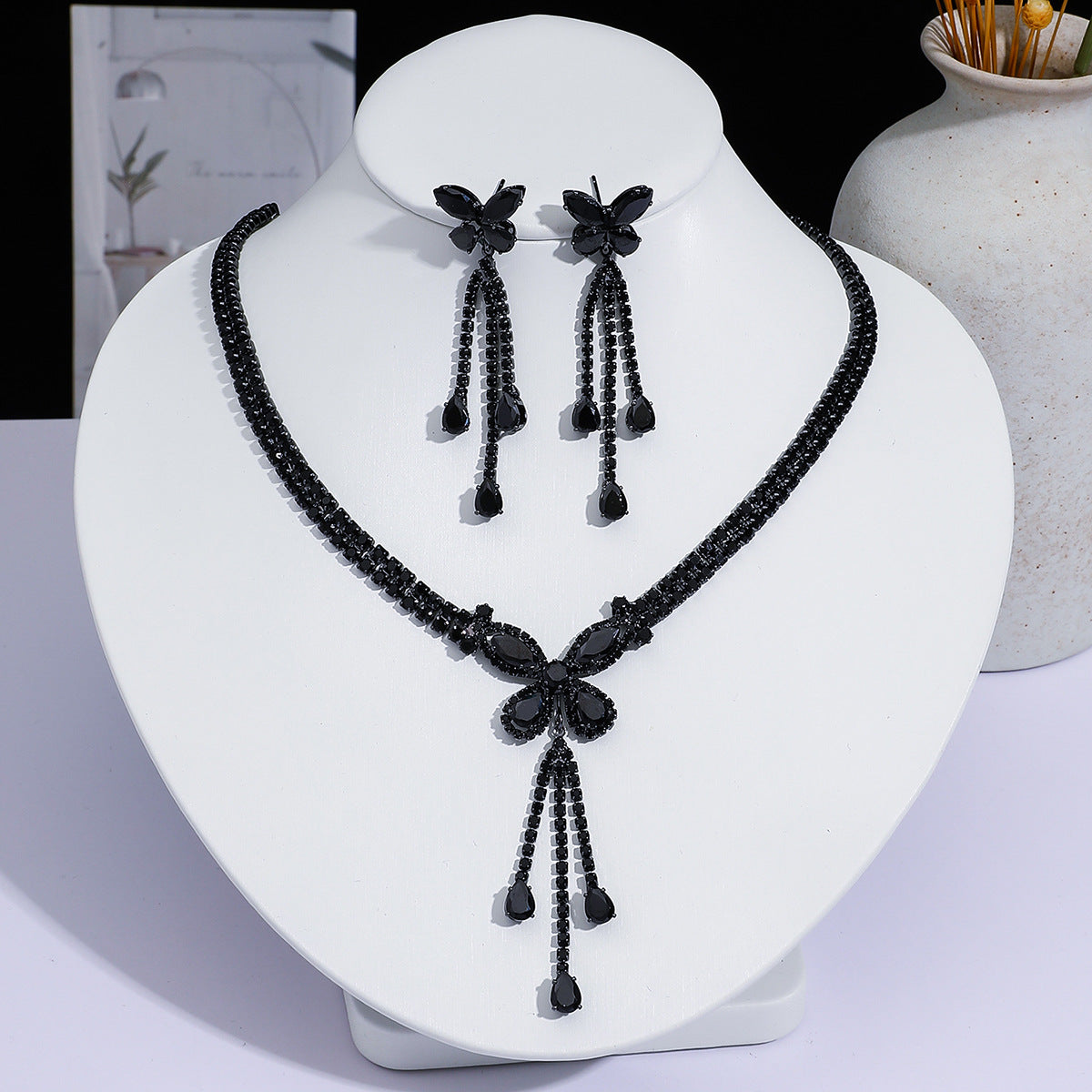 Full Diamond Drop-shaped Temperament The Dinner Party Jewelry Set
