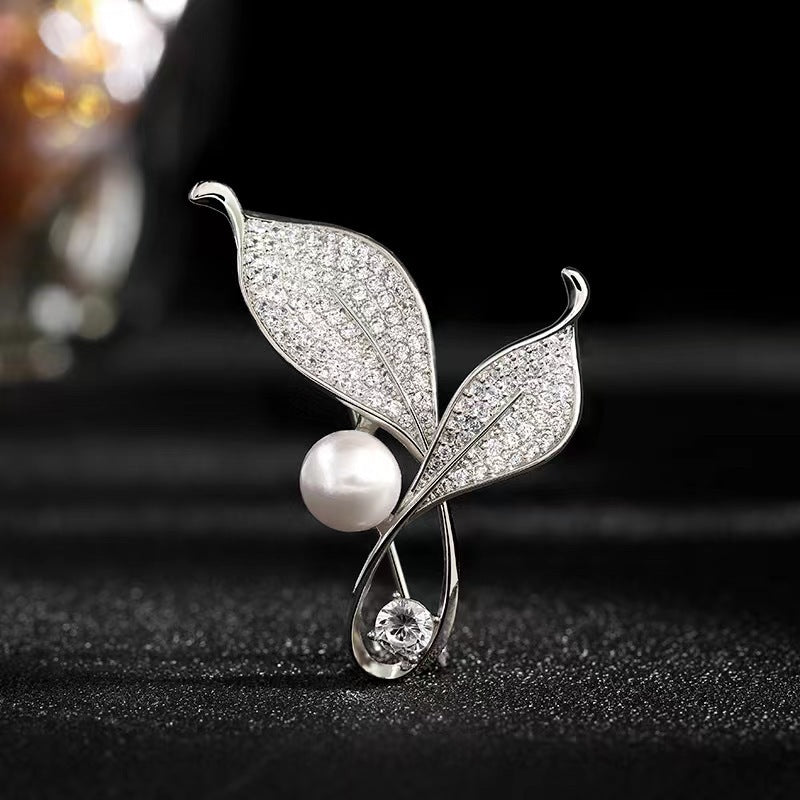 Women's Micro Zircon Brooch Exquisite Plant Pin Brooches