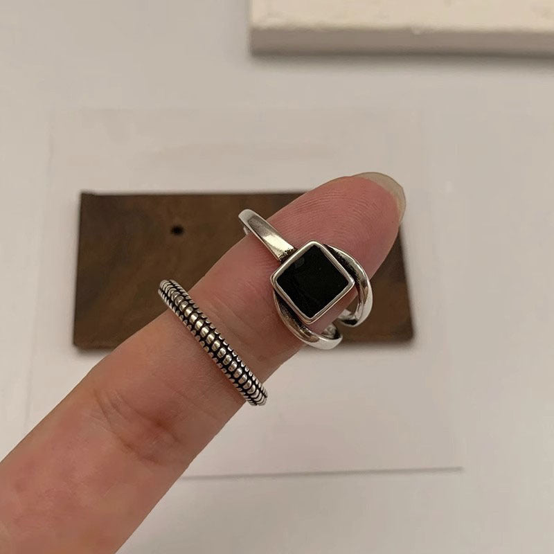 Women's Vintage Black Geometric Square For Minority Simple Rings