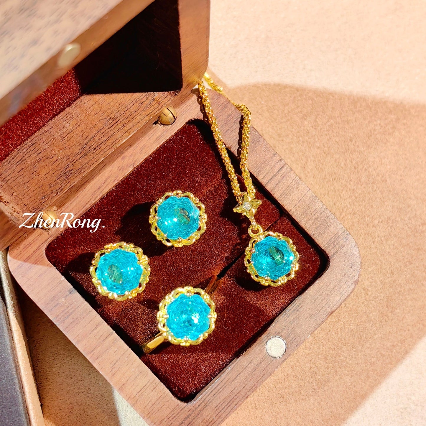 Women's Sea Blue Zirconium Inlaid High Carbon Diamond Pink Jewelry Set
