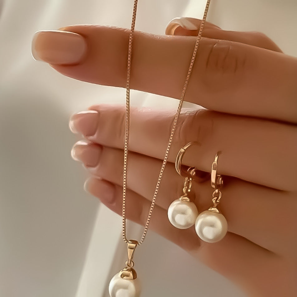 Dignified Sense Of Design Light Luxury Imitation Jewelry Set