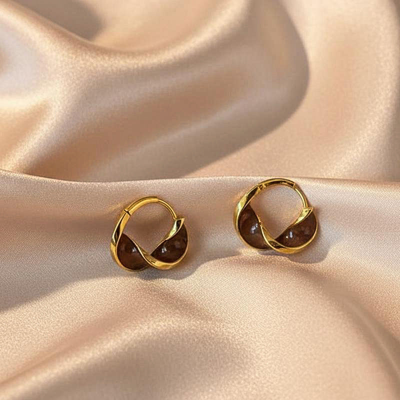 Women's Special Interest Light Luxury High-grade Retro Style Stud Earrings