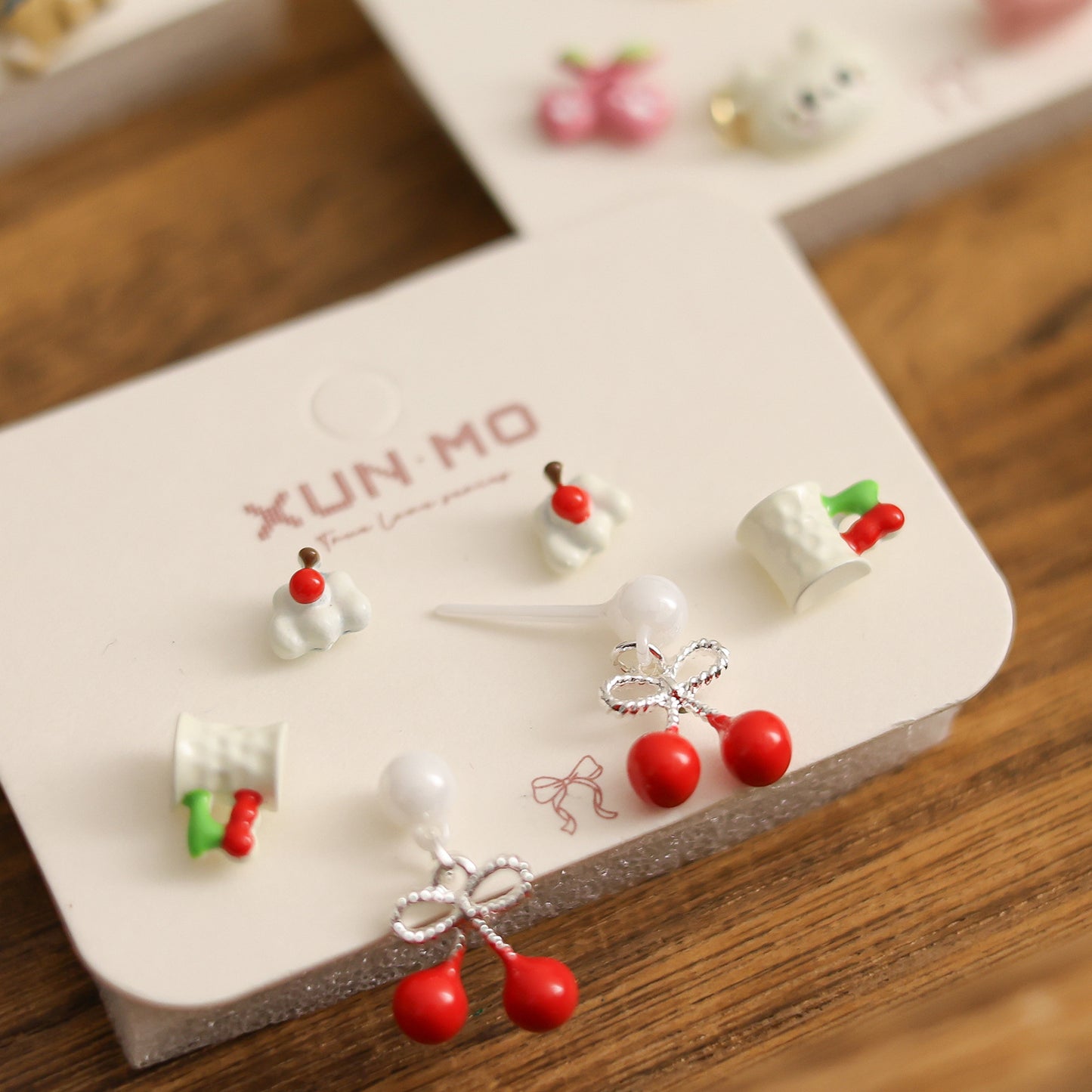 Women's Biological Porcelain Light Luxury High-grade Sleeping No Need To Take Stud Earrings