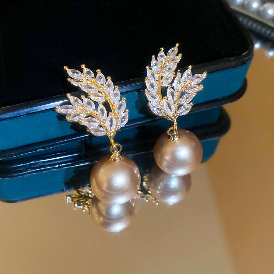 French Flash Zircon Flower Pearl Light Luxury Earrings
