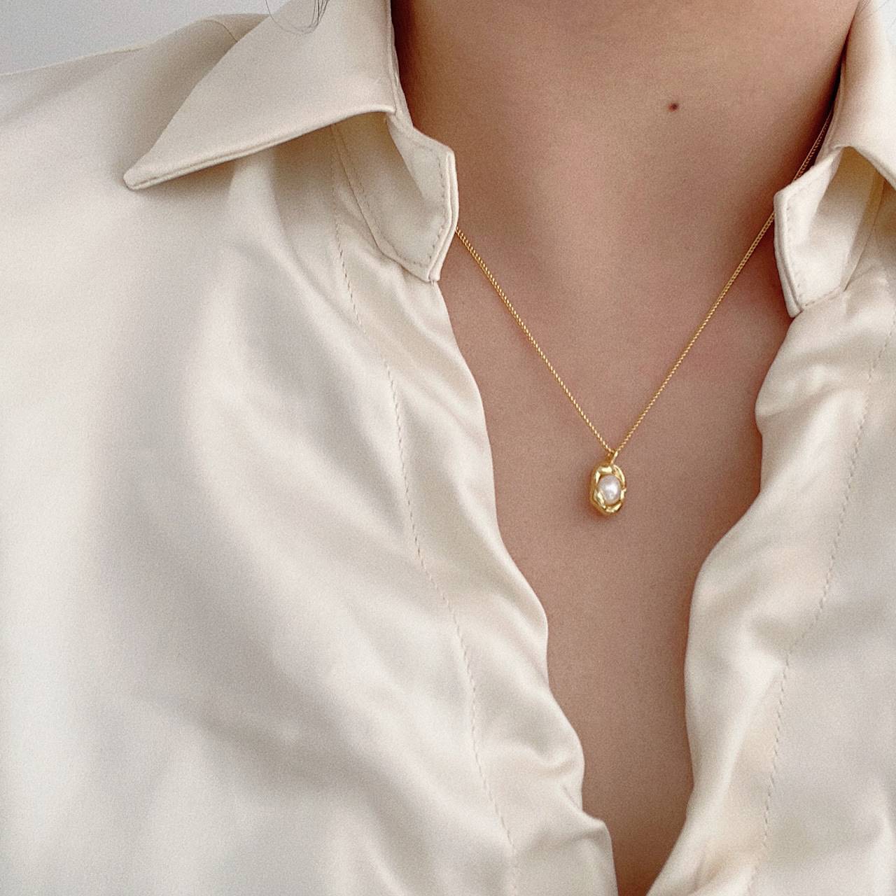 Women's Sier Pearl Geometric Simple Design Niche Bag Light Luxury Necklaces