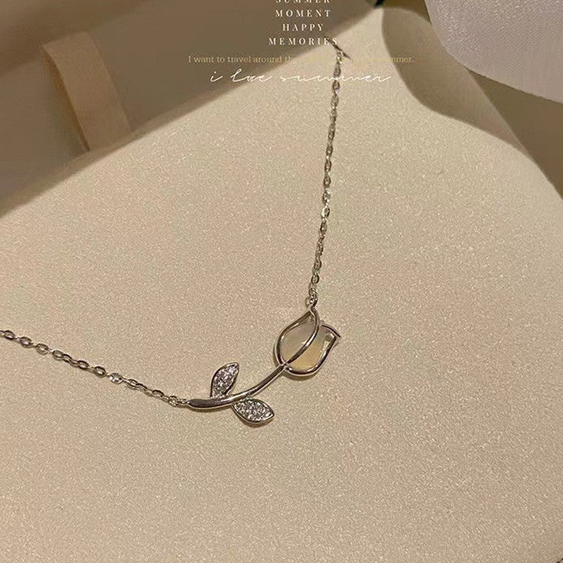 Women's Style Imitation Cat Eye Elegant High Sense Clavicle Chain Birthday Necklace