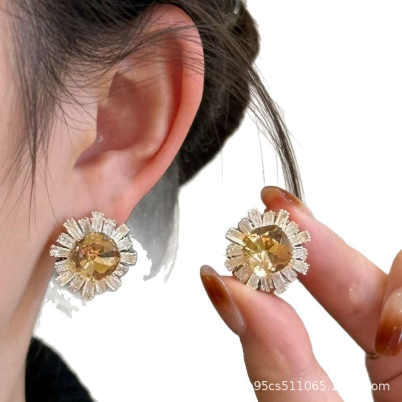 Fashion High-grade Square Sugar Flower Light Luxury Simplicity Temperament Stud Earrings