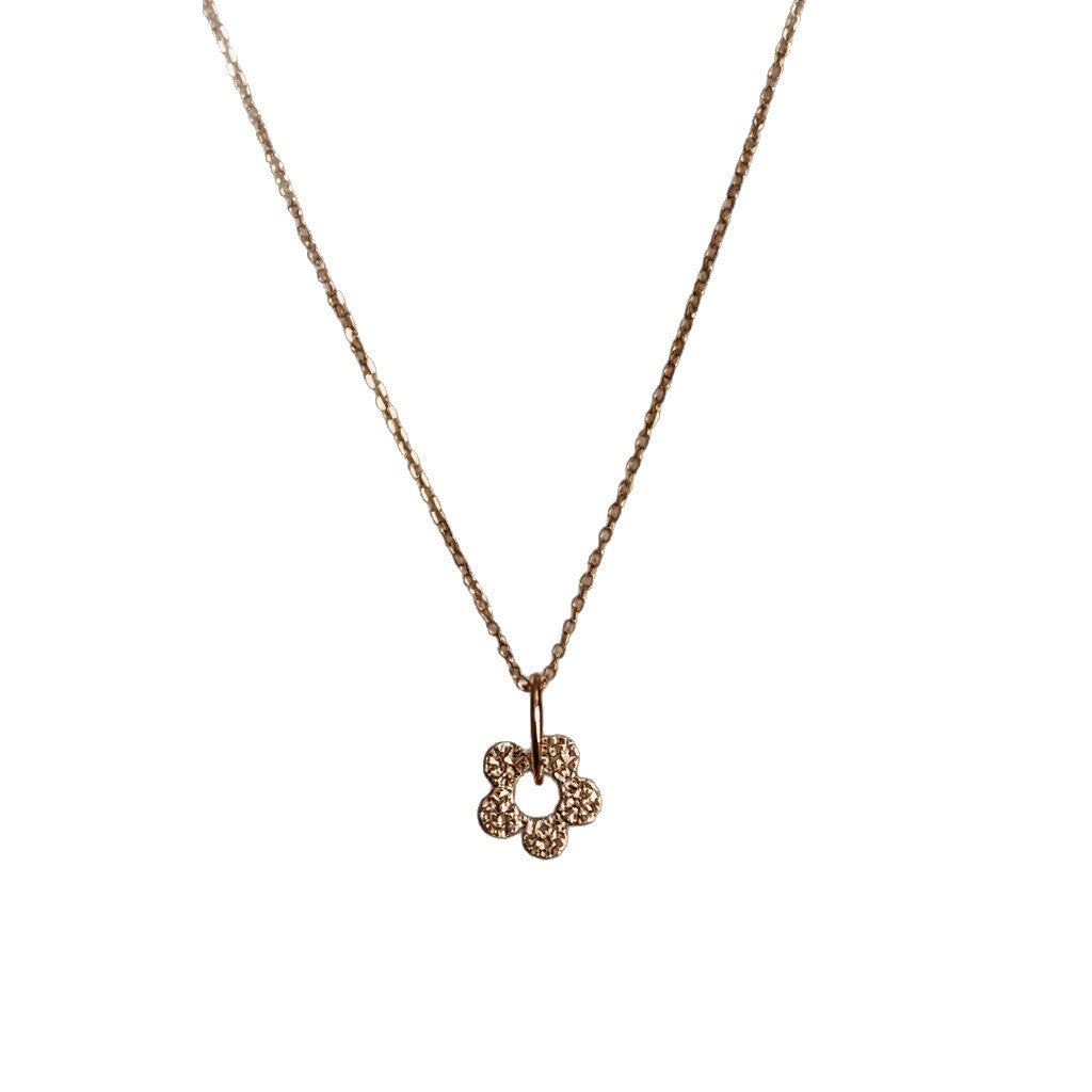Flower Female Exquisite Niche Titanium Steel No Fading Simple Temperament Necklace