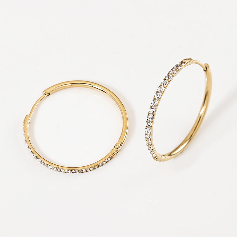 High Quality Carved Stainless Steel Studded With Zircon Titanium Earrings