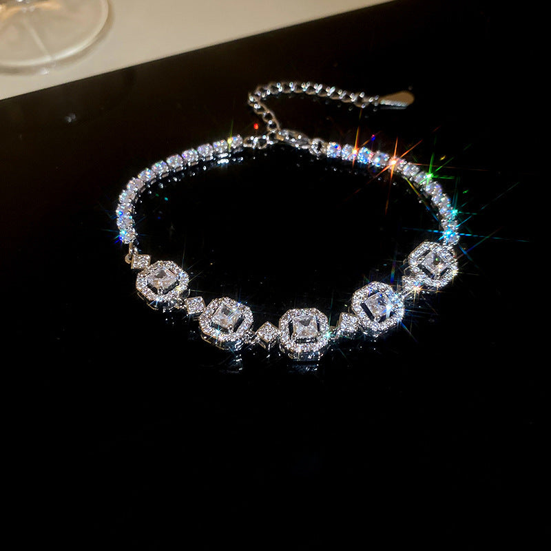 Women's Austrian Bright Gem Flower Light Luxury High-grade Court Style Fashion Bracelets