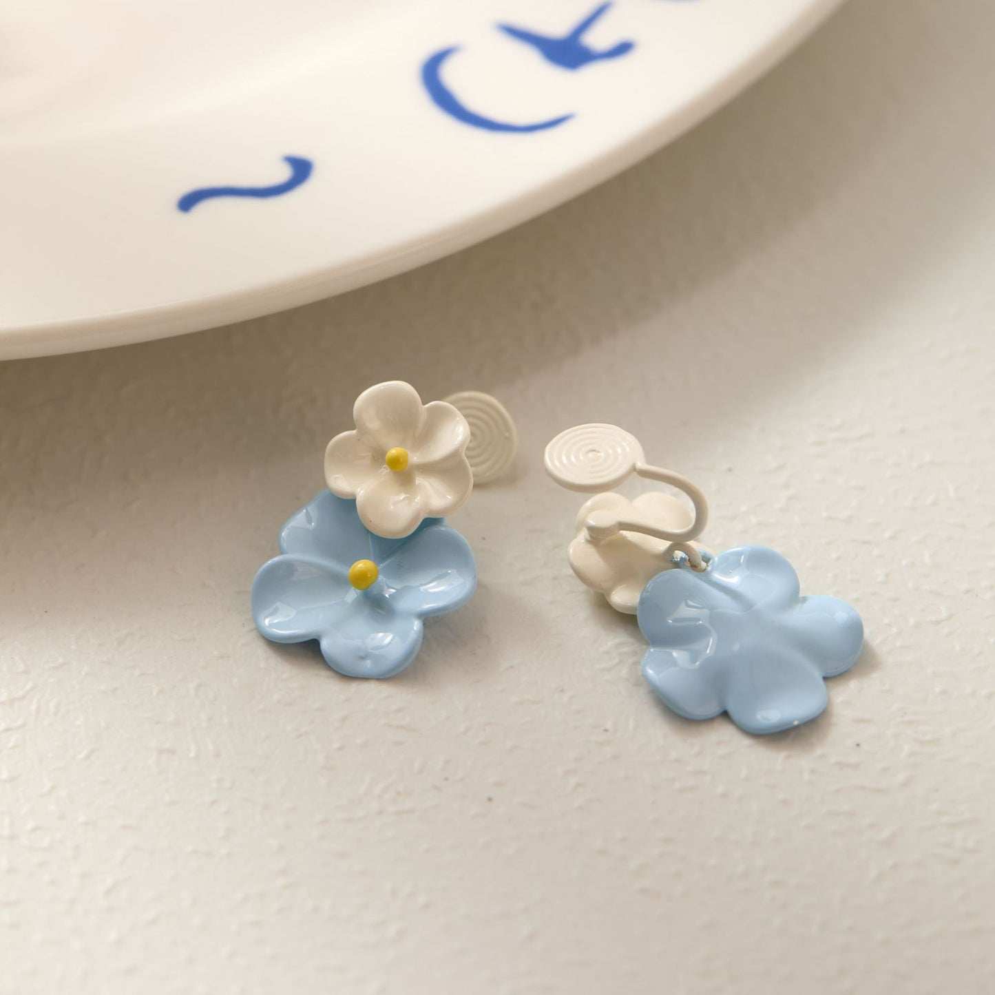Women's Ear Clip For Fresh Delicate Mosquito Coil With No Earrings